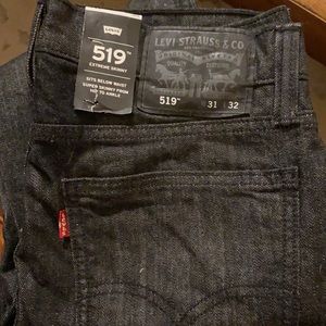 Levi’s EXTREME SKINNY Black Jeans. 31/32